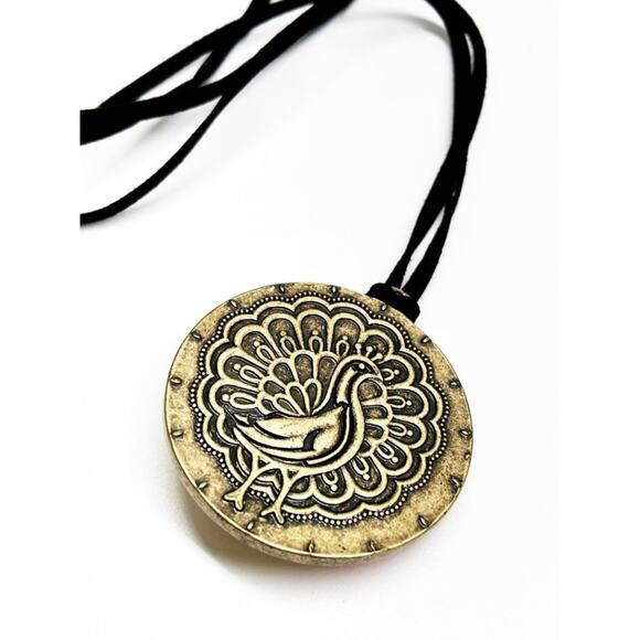 Lucky Brand Peacock Reversible Fabric Medallion Necklace - Picture 4 of 7